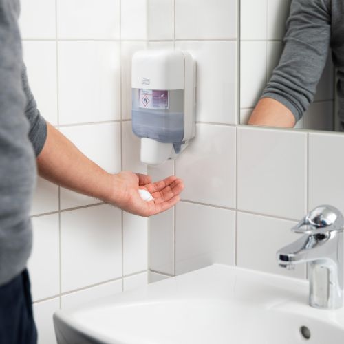 Tork Mini Spender für Seifen und Händedesinfektionsmittel S5